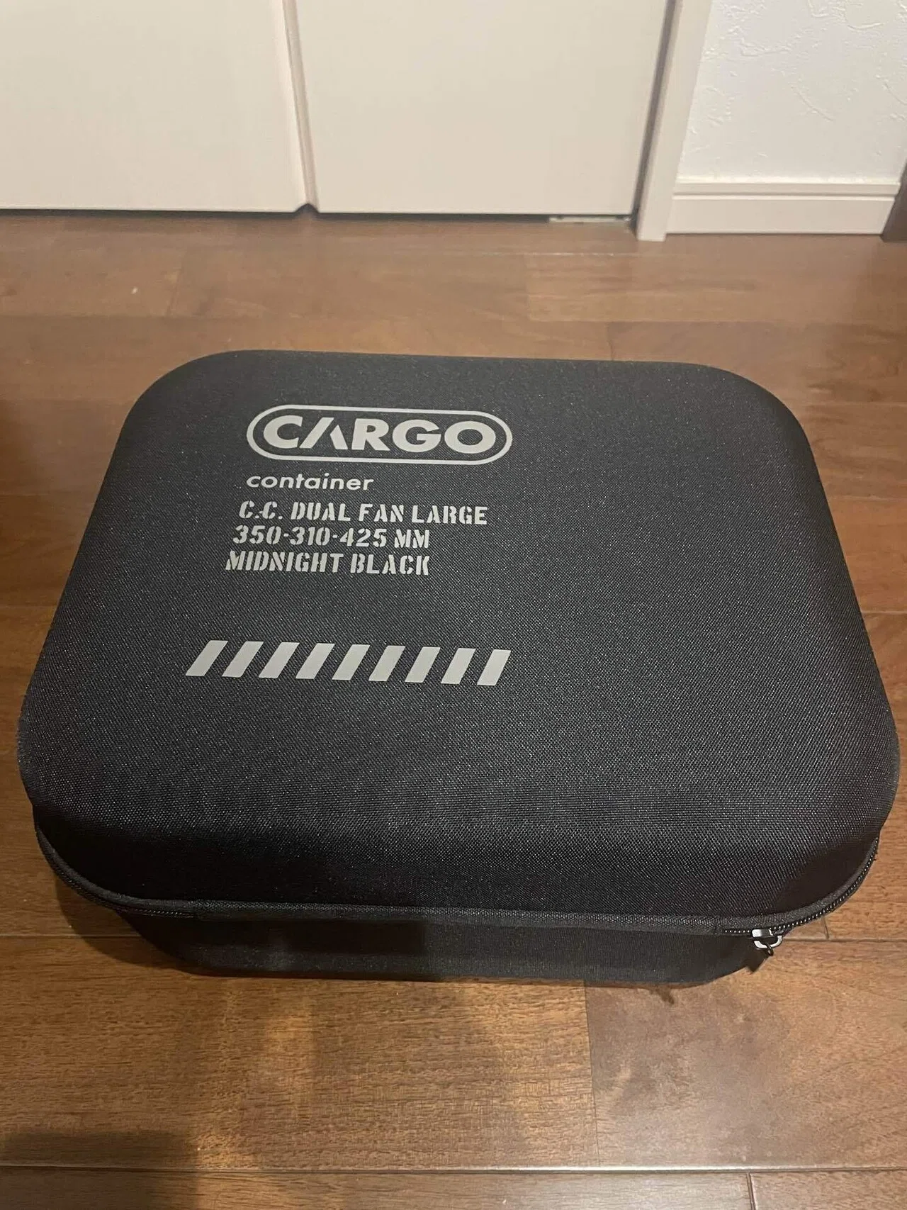 黒ギア沼】CARGO CONTAINER「Dual Fan L」を深掘り。子連れキャンプの
