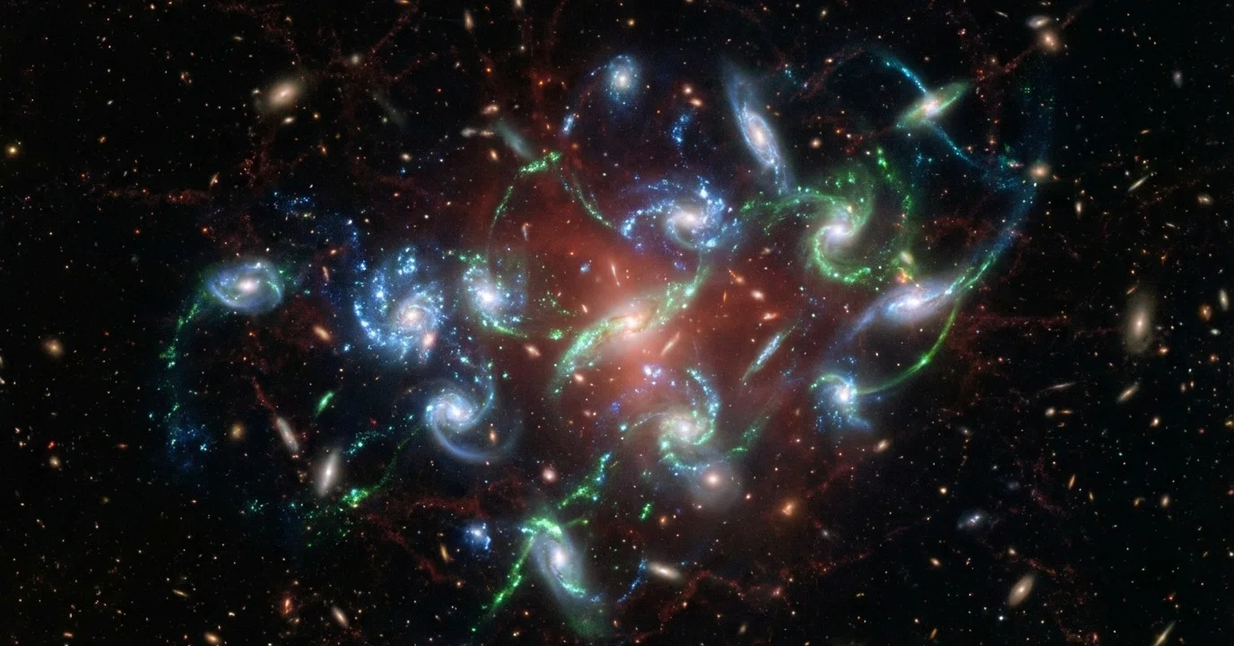 ビッグバンからたった14億年──宇宙の「赤ちゃん時代」に巨大銀河が