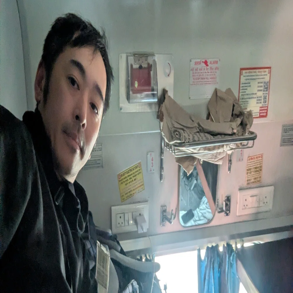 カオス・オブ・カオス 恐れていた寝台列車のトイレ ： インド旅日記