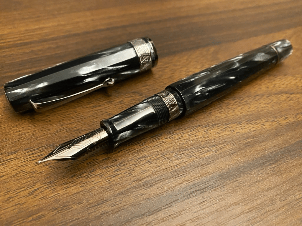 OMASの万年筆は見た目も書き味も最強！！｜にー