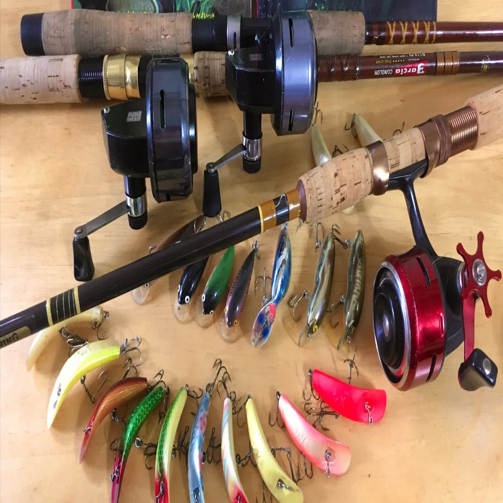 🎣オールドフィッシングタックル057 湖水のアンダースピン ~ ABU 500