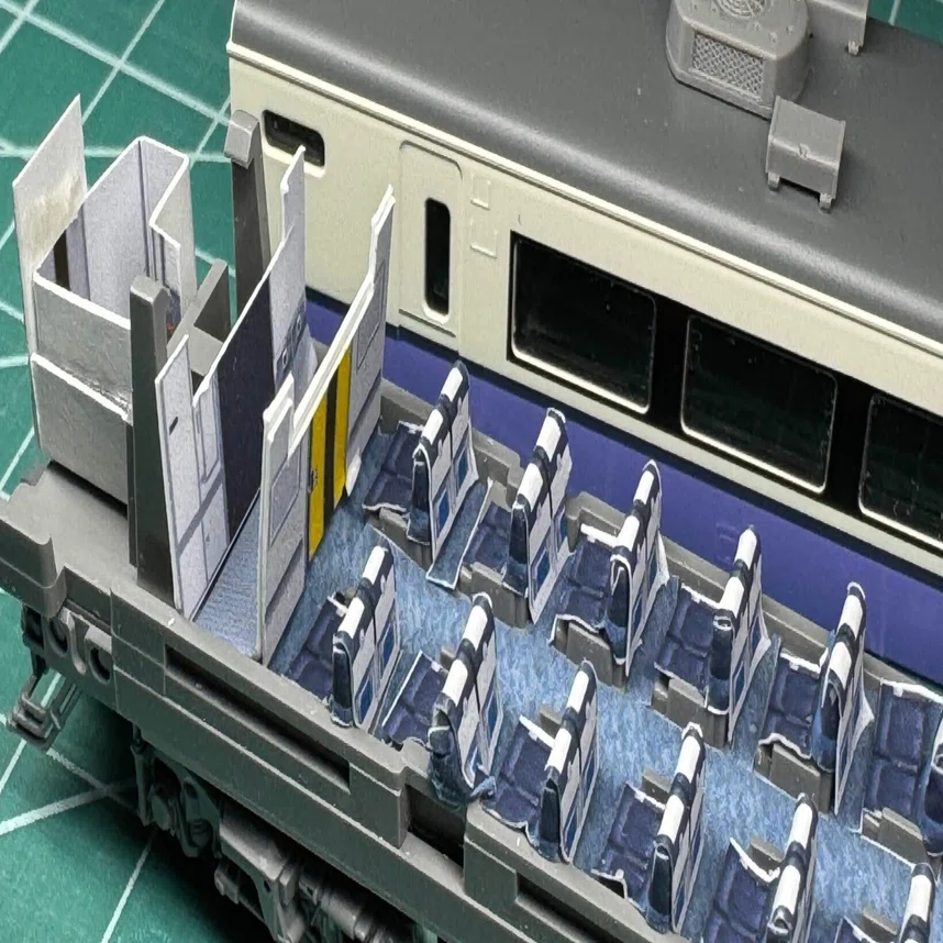 70003 白鳥2号車「モハ485-3000（電話室）」内装クラフトシート取付