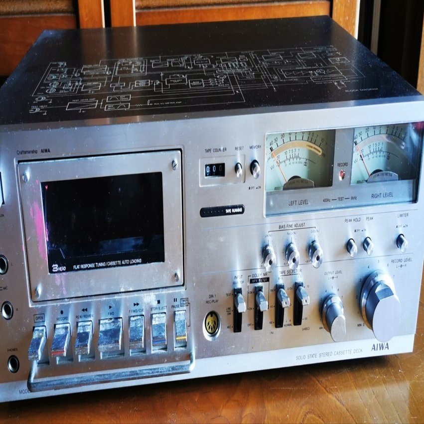 懐かしのカセットデッキ｜Akane