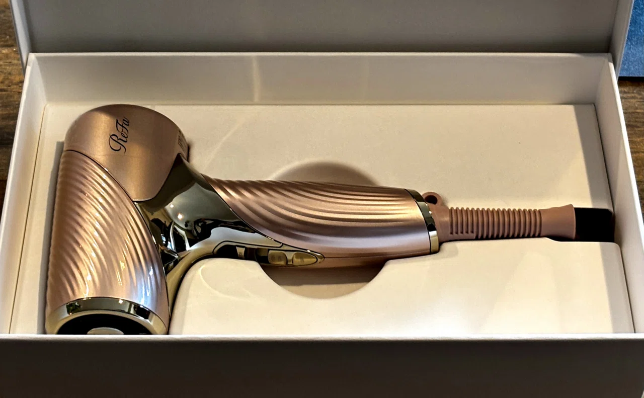 Hairdresser's Honest Review & Rating] Is the ReFa Beautech Dryer