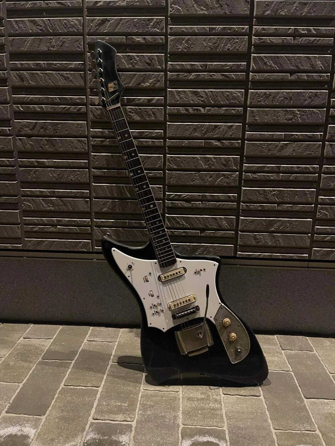 Guyatone LG-220t 1967｜backyardguitars_b.j