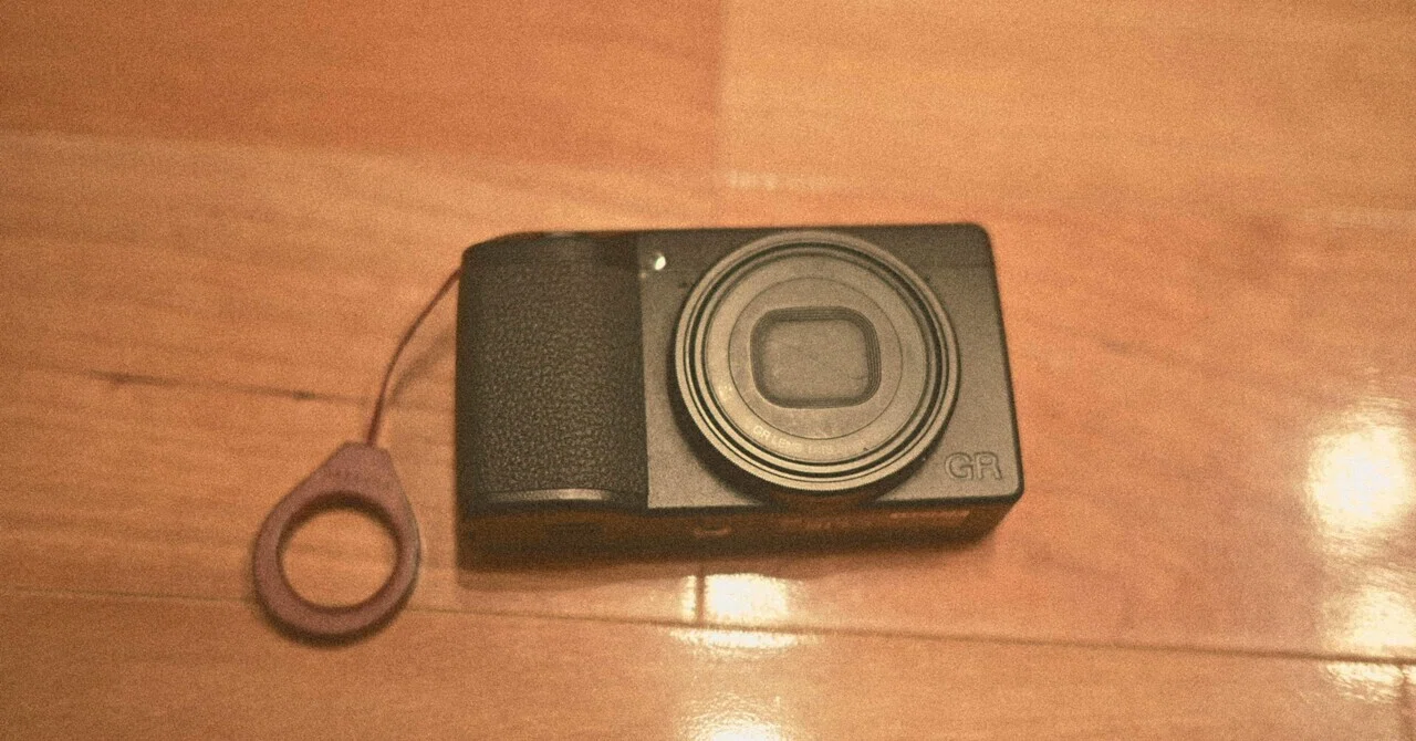 FUJIFILM X-E5やRICOH GR IIIで実感。スマホへの画像転送をサクサク
