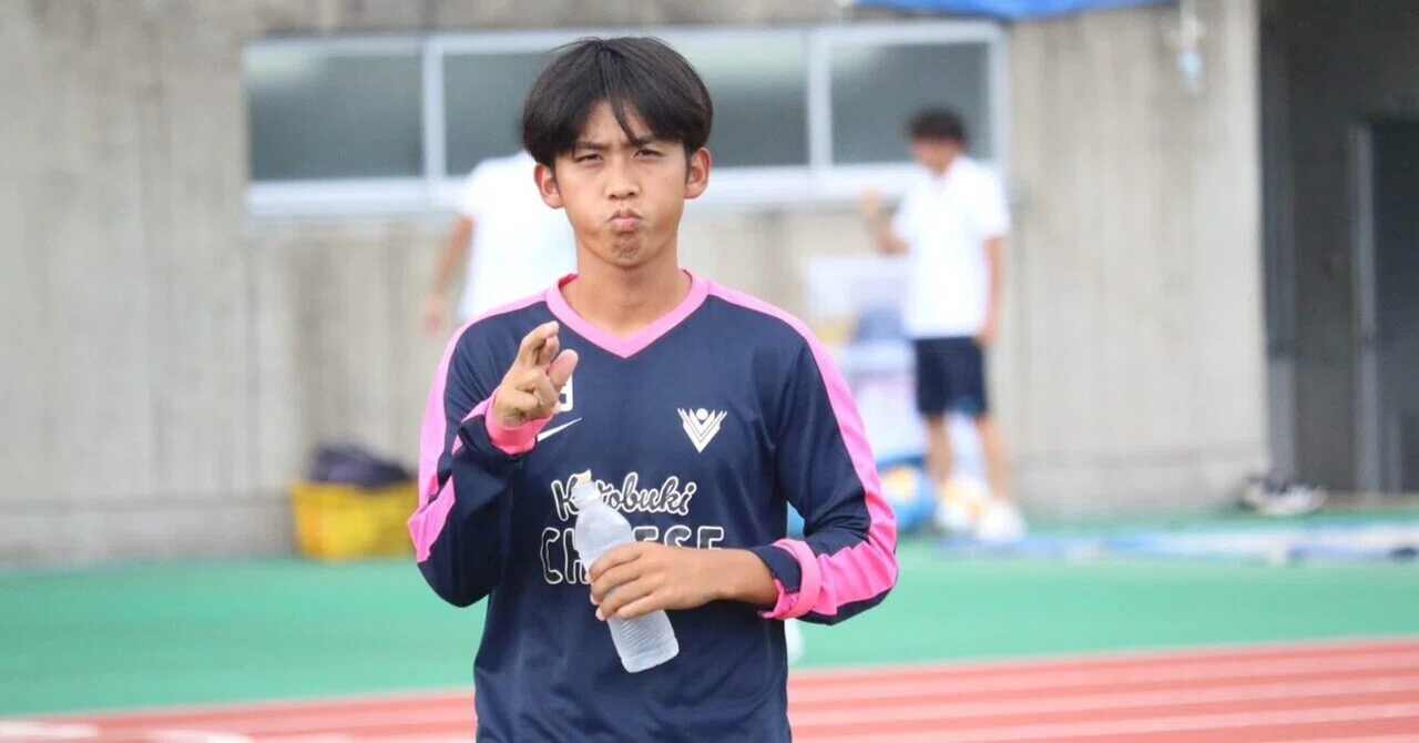 鹿屋体育大学サッカー部ウォーマー・ウィンドブレーカー 苦しい時に君は笑えるか。（4年 宮川央佑）｜鹿屋体育大学サッカー部