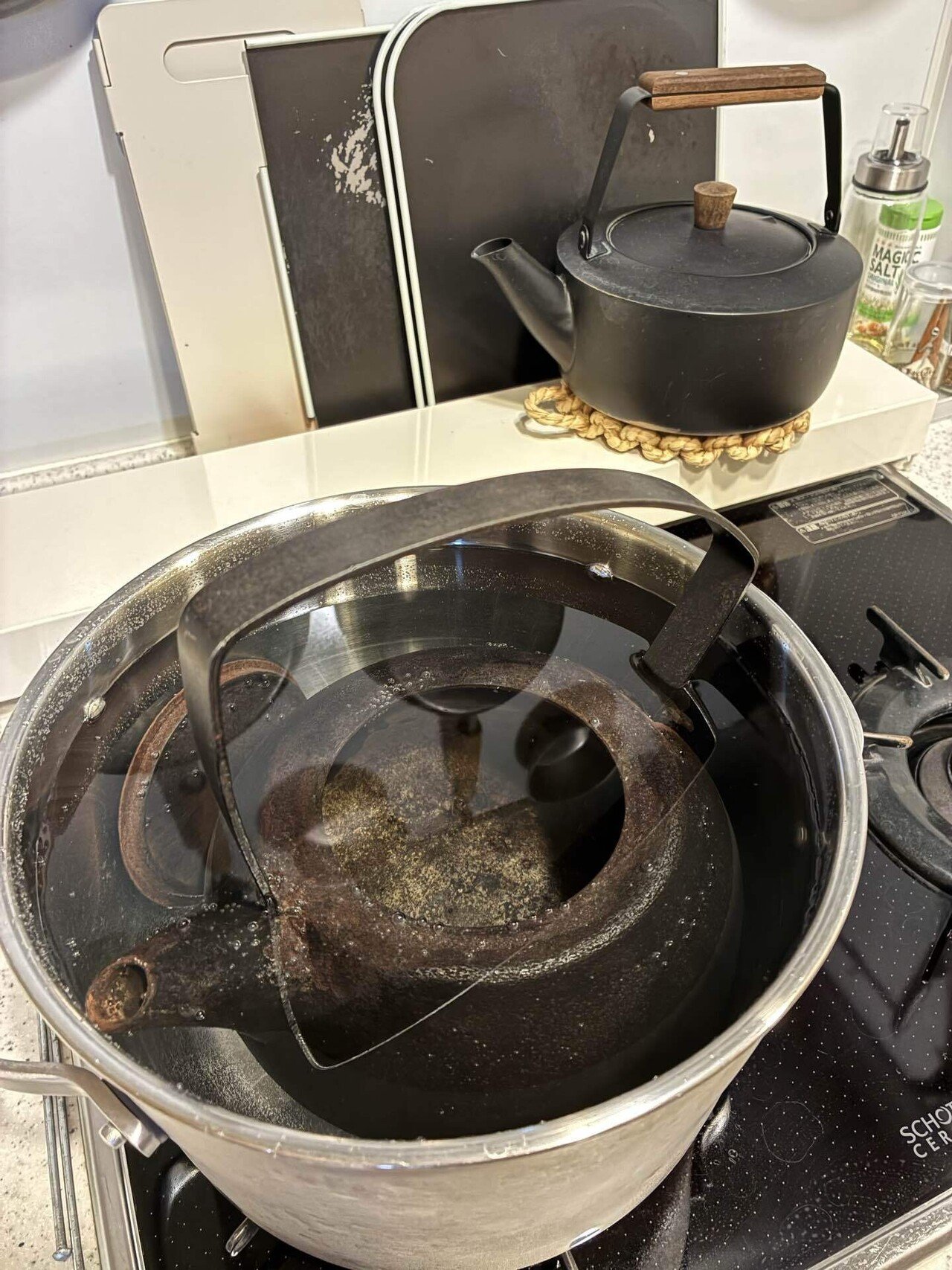 雑記 骨董屋で鉄瓶を買った話｜yos yos