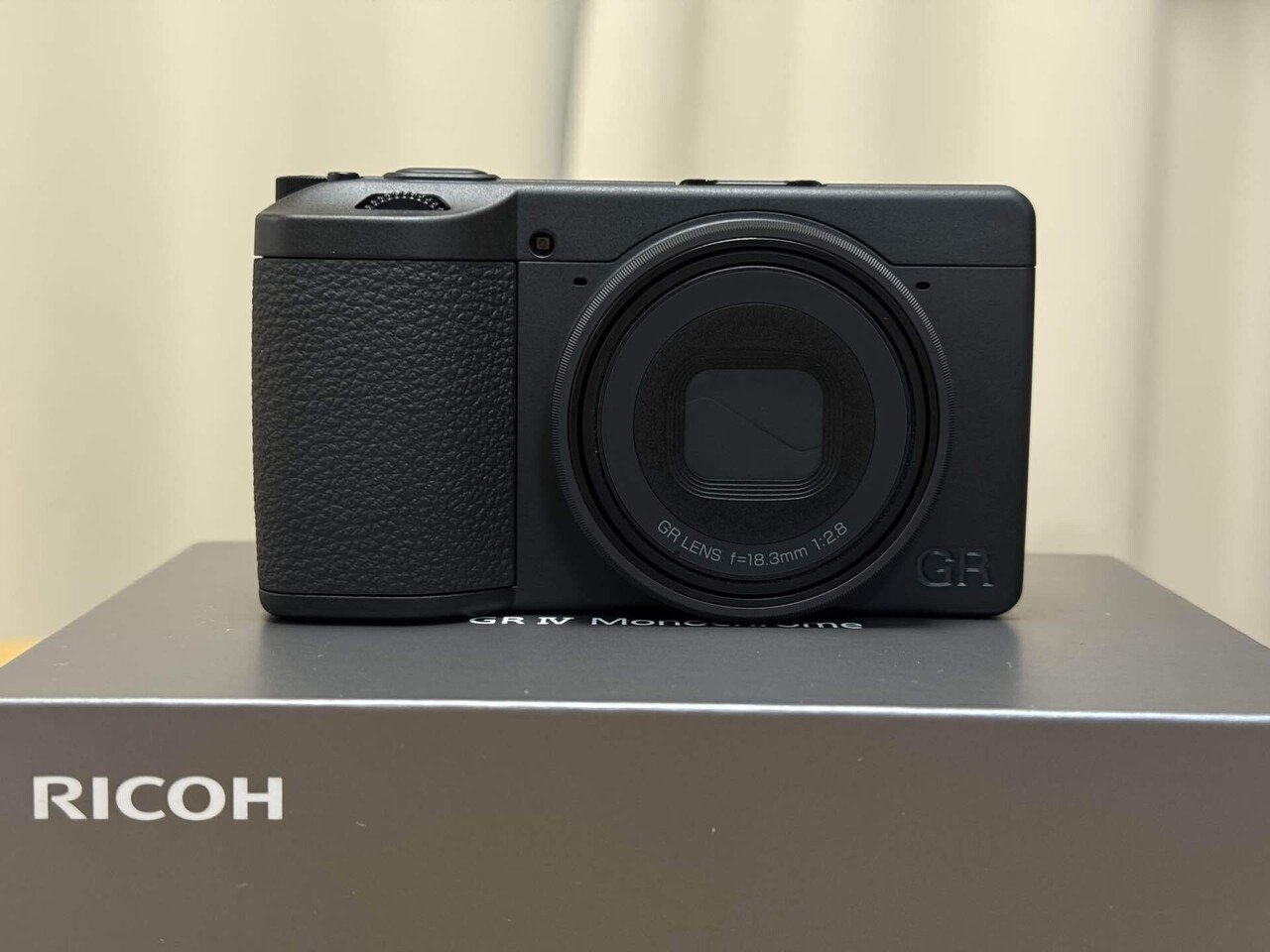 GR Ⅳ Monochrome 開封レポート｜そうだ、カメラをやろう。