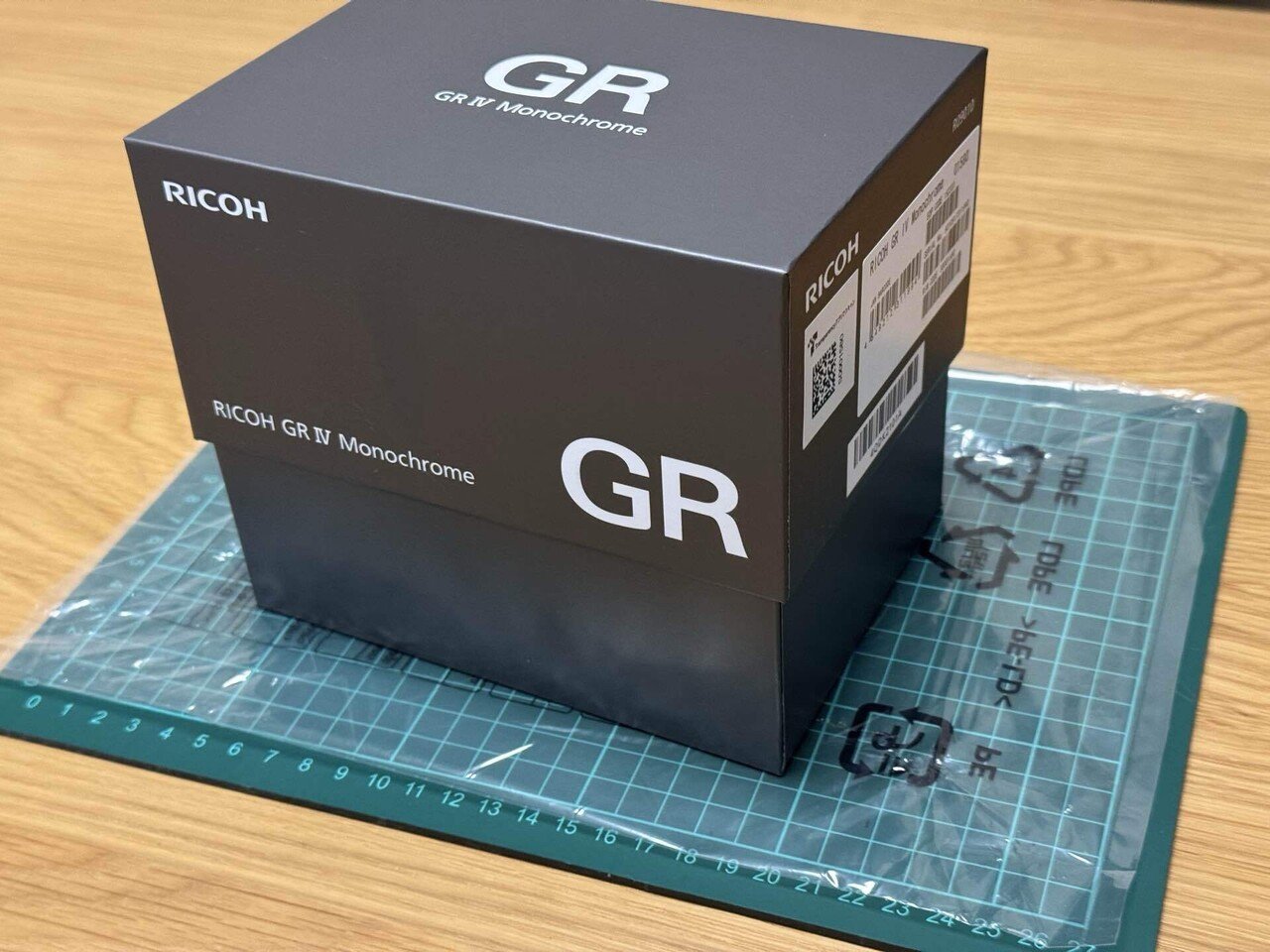GR Ⅳ Monochrome 開封レポート｜そうだ、カメラをやろう。