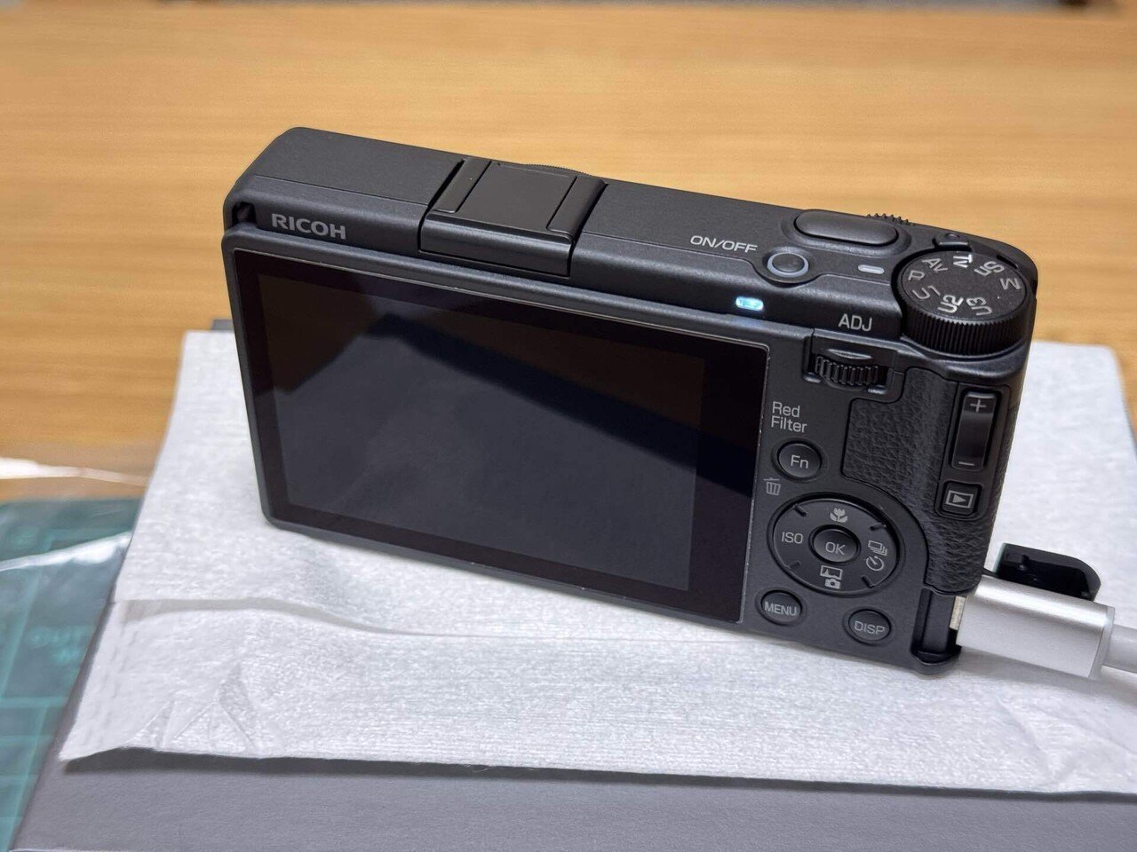 GR Ⅳ Monochrome 開封レポート｜そうだ、カメラをやろう。