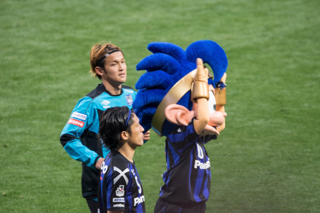 ガンバ大阪　吹田スタジアムこけら落としマッチ　クリスタル　記念ブレスレット付き ふじろー🟦⬛️ on X: 
