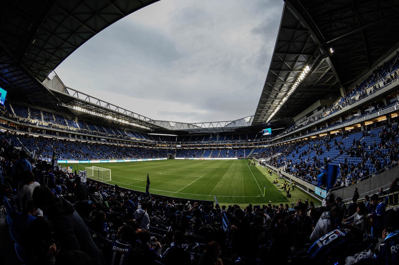 市立吹田サッカースタジアム こけら落とし｜えーじ