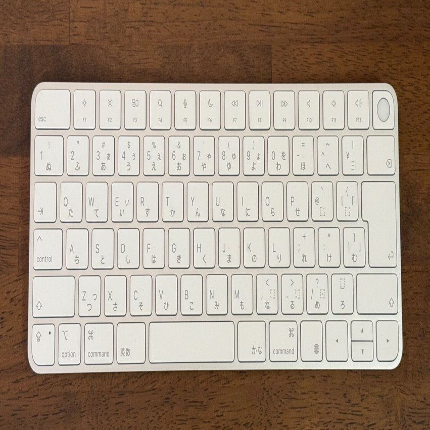 Touch ID搭載Magic Keyboardは“置いておく”だけで強い｜あかうさ📸