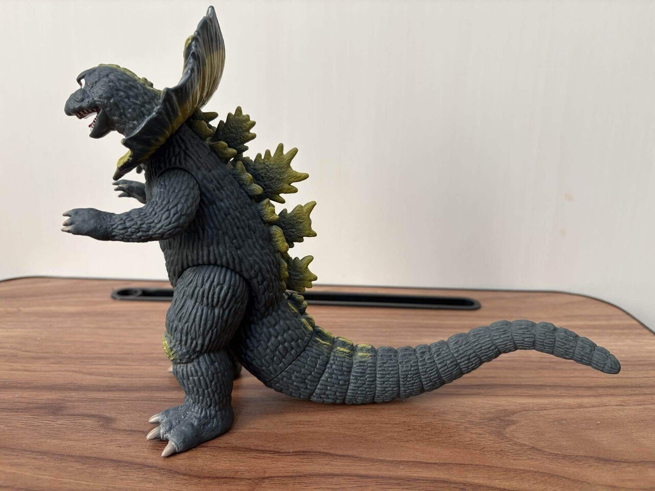 プレバンよりジラース来たる‼️｜自由なダム・ガン