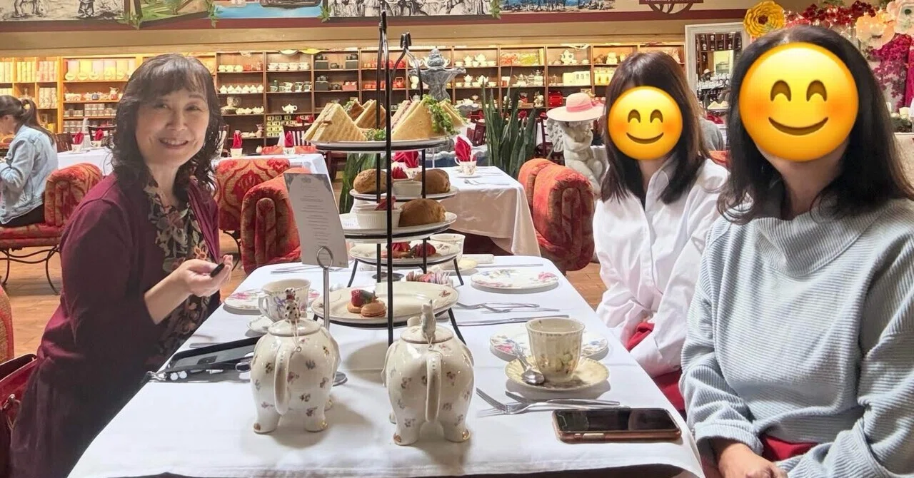 【2年ぶりの再会はアフタヌーンティーで＠Chad Tea Room】｜堀井紀子