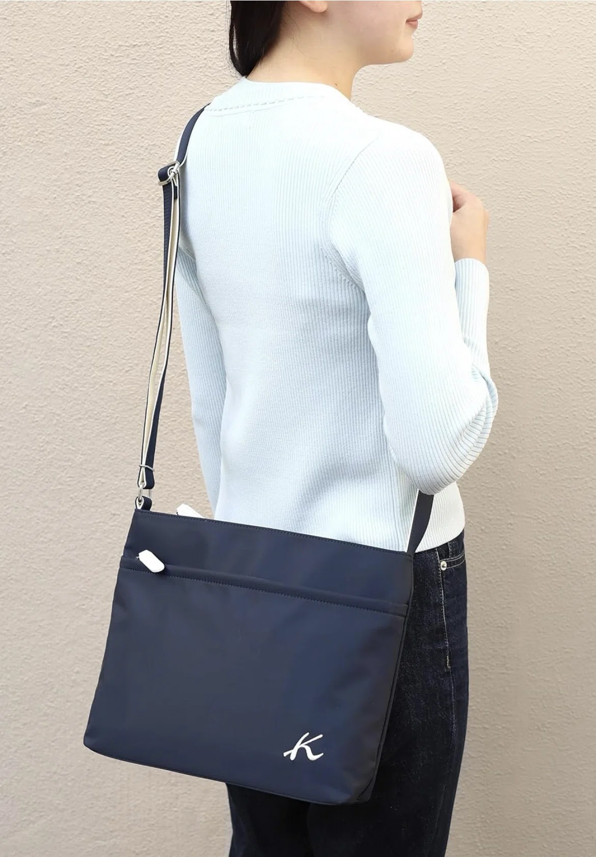 深掘り】時を超えて愛される「キタムラ」の真髄。斜め掛けショルダーが 