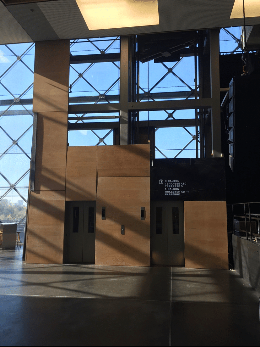 現代ヨーロッパ建築集 2 61gkj7+VRFL._UF350,350_QL50_.jpg