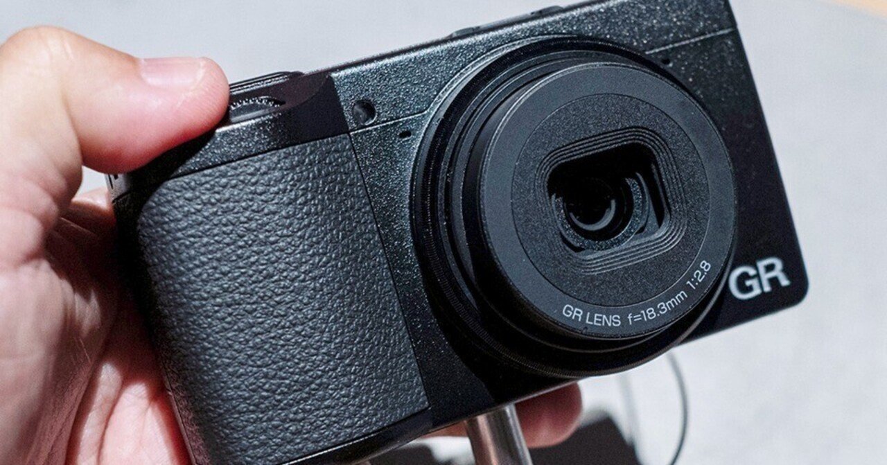 最強のスナップシューター」を手に入れる。RICOH GR IVを今すぐ確実に