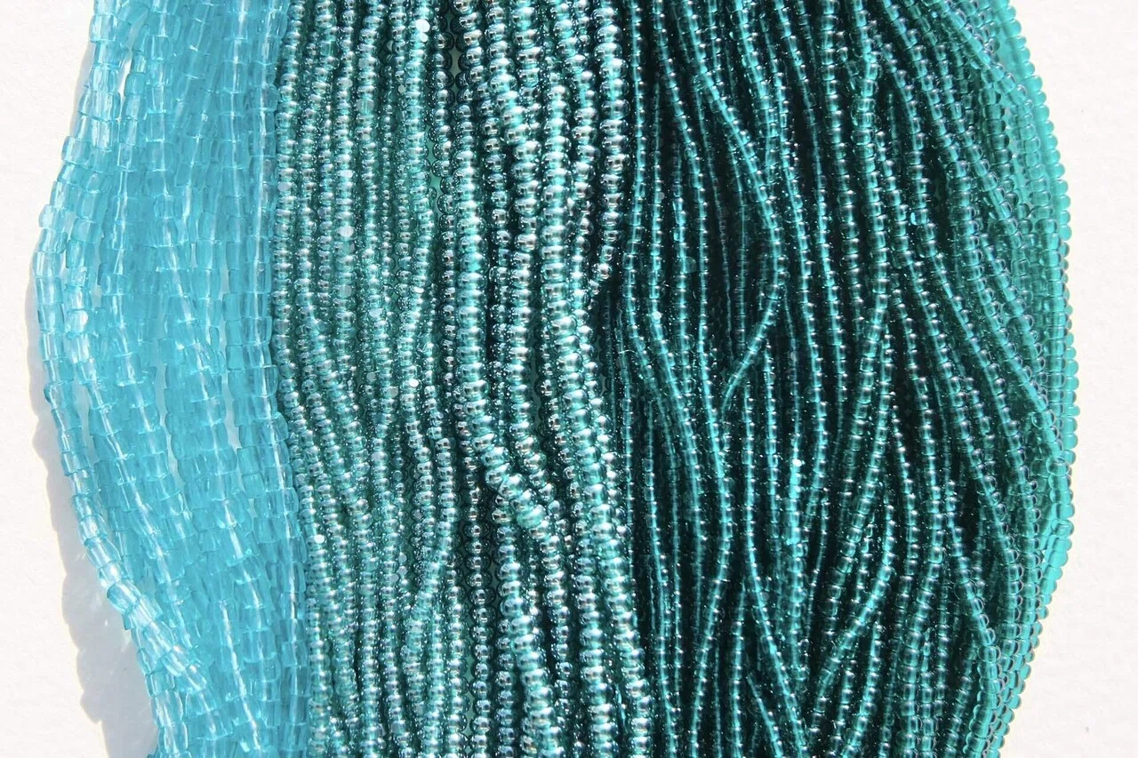青緑、海藻、水の中｜ビーズ刺繍材料店《ビーズとスパンコール》