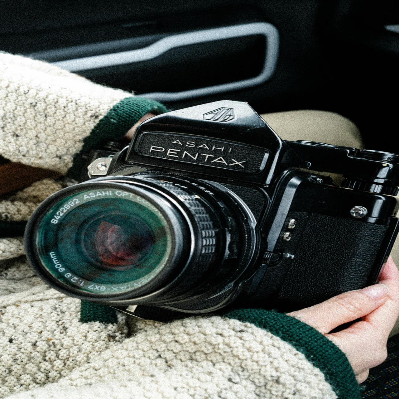 PENTAX 67(バケペン)、 フィルムカメラ 【ジャンク品】 Yahoo!オークション - 「pentax 67」フィルムカメラ (カメラ、光学機器
