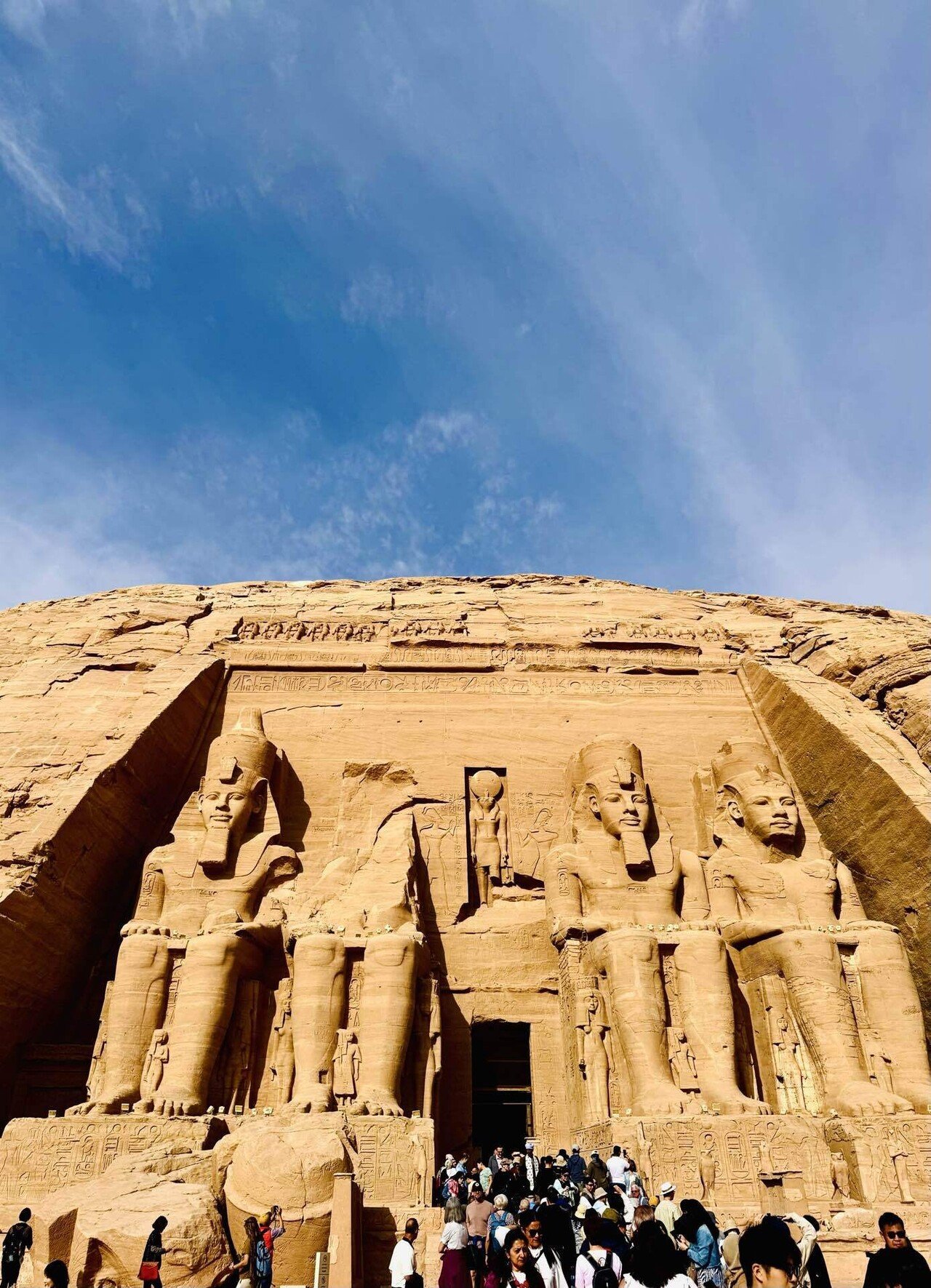 アブ・シンベル神殿に行くと🐫｜jacobollbie【画家】