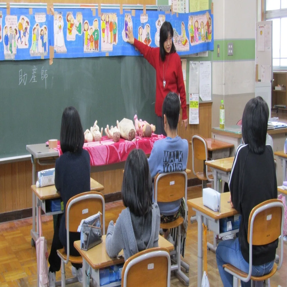 助産師”ごっとさん”いのちの授業｜酒田市立八幡小学校公式