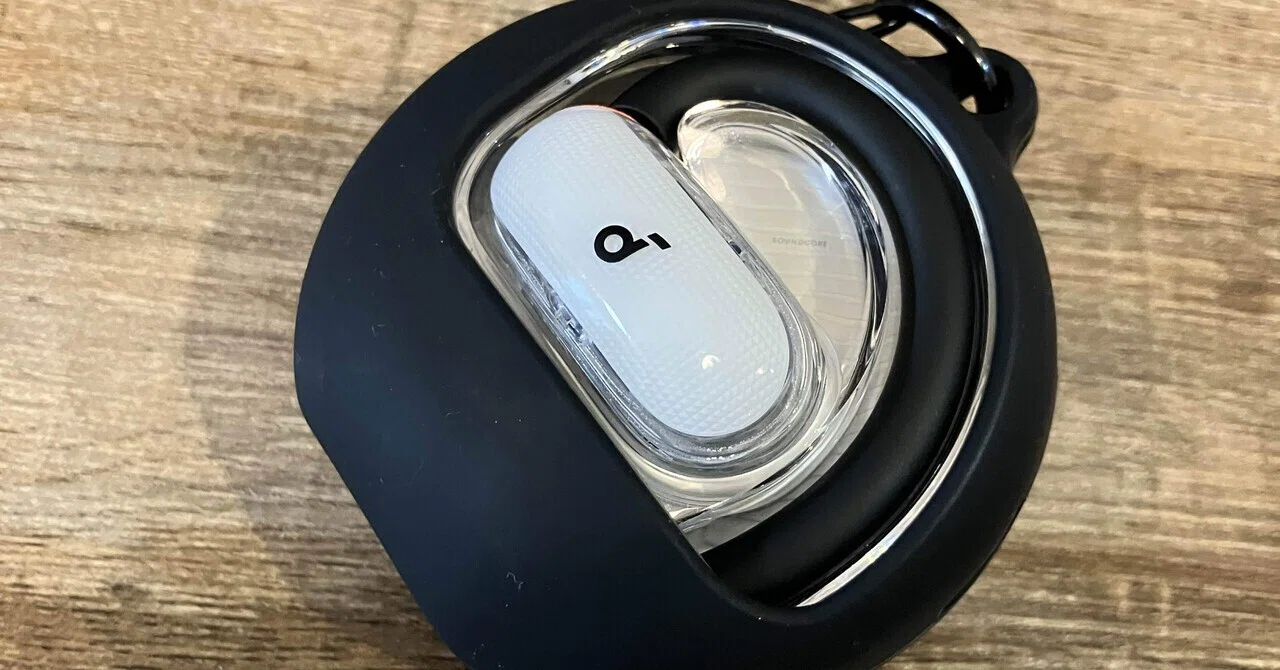 実機レビュー】Anker Soundcore V40iは音質最強？AeroFitやV20iと徹底 