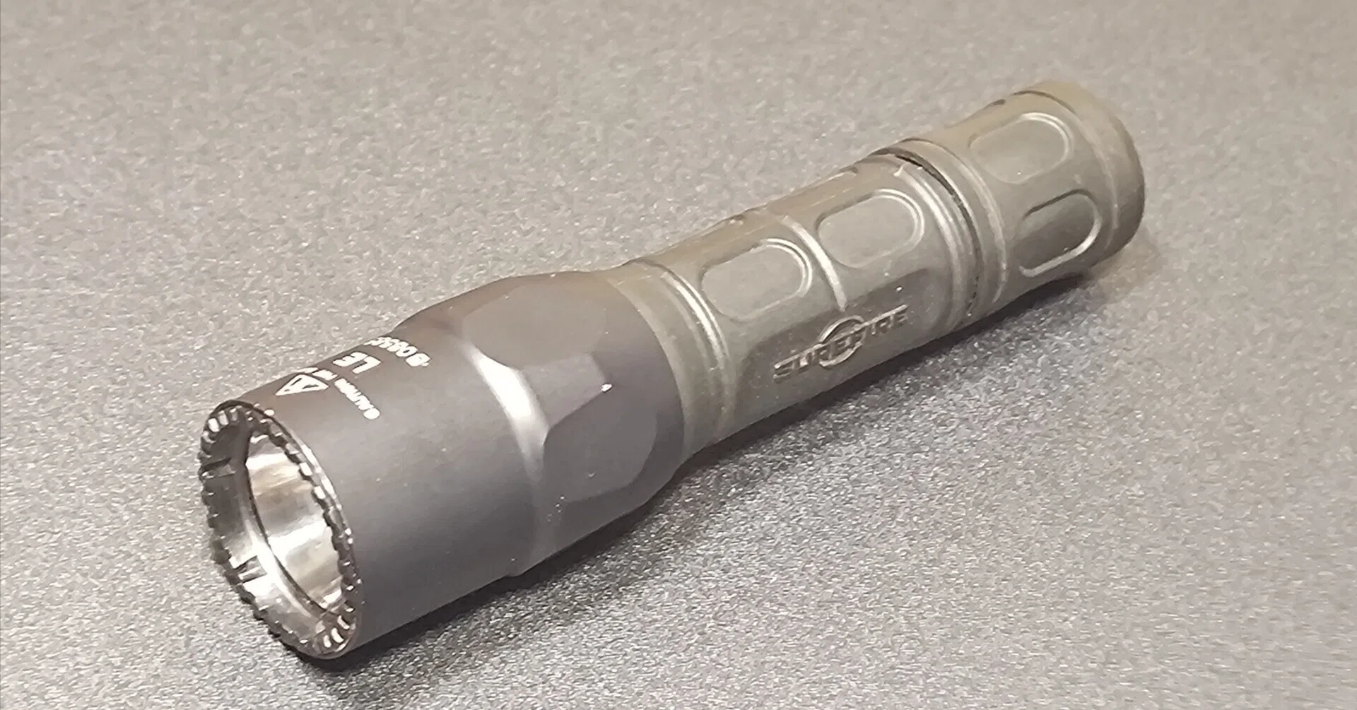迷ったらこれを選べ。SUREFIRE G2XLE-BKが「最強のスタンダード」と