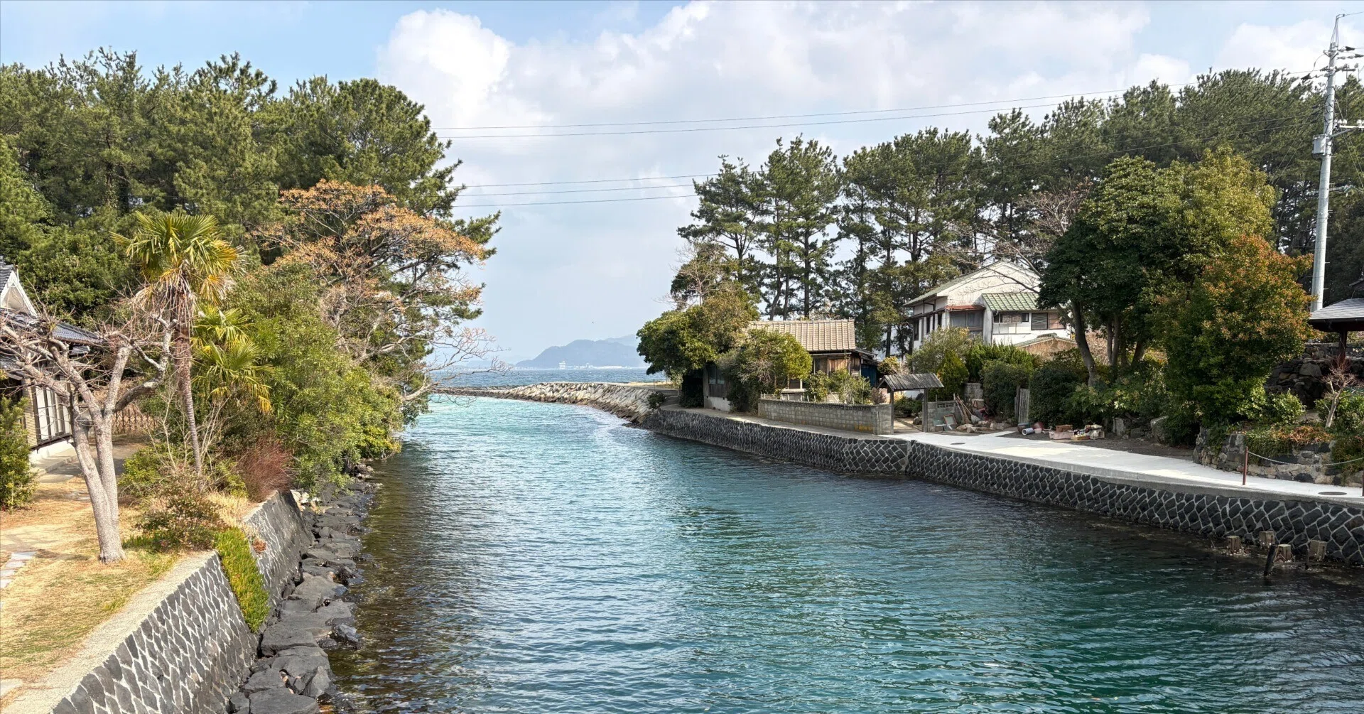 萩の城下町を、水上から旅する。私が「萩SUP」を始めた理由｜萩SUP