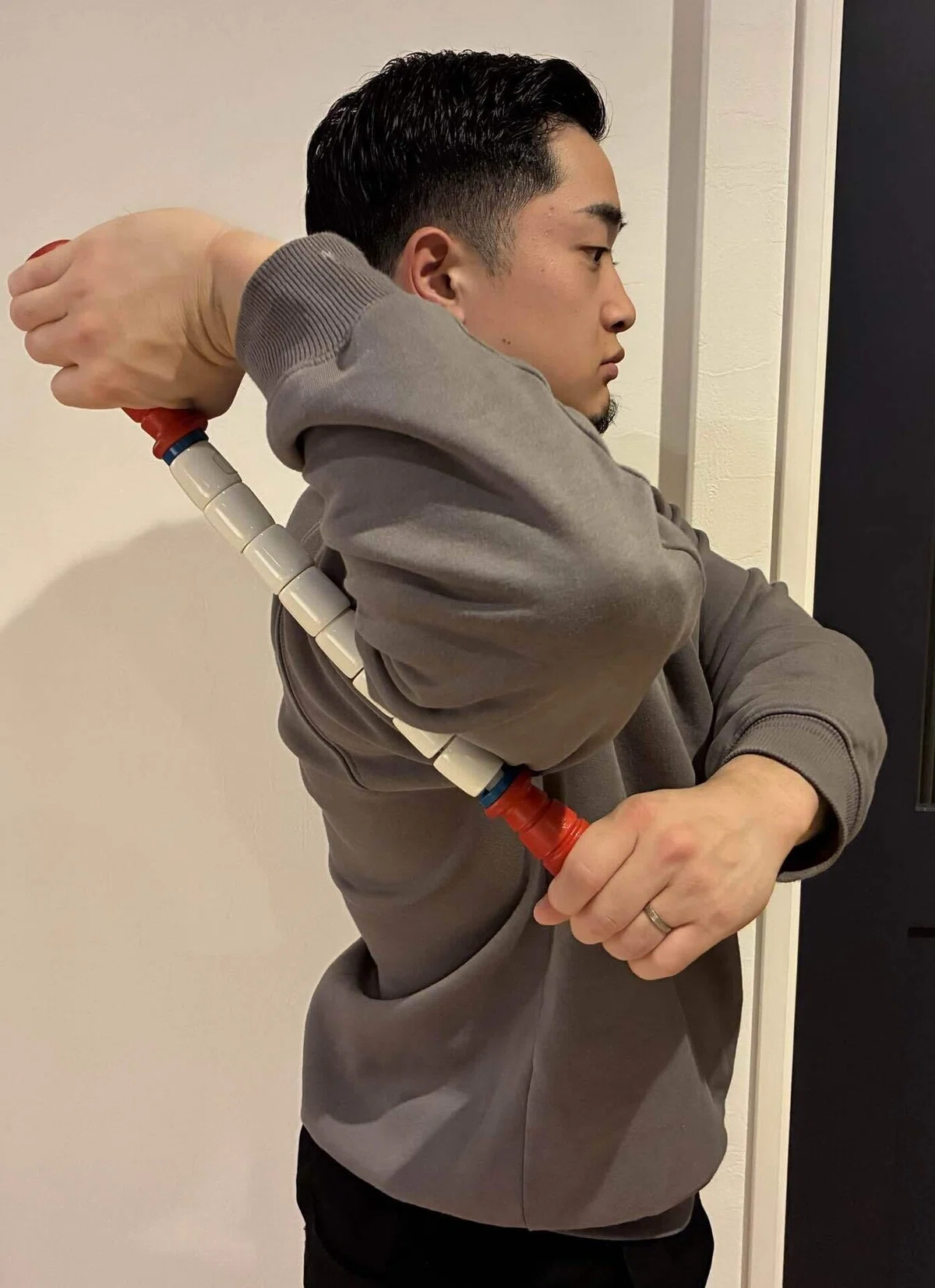 34. [4 Stretches to Relieve Shoulder Pain]｜ことば × 筋トレ shin