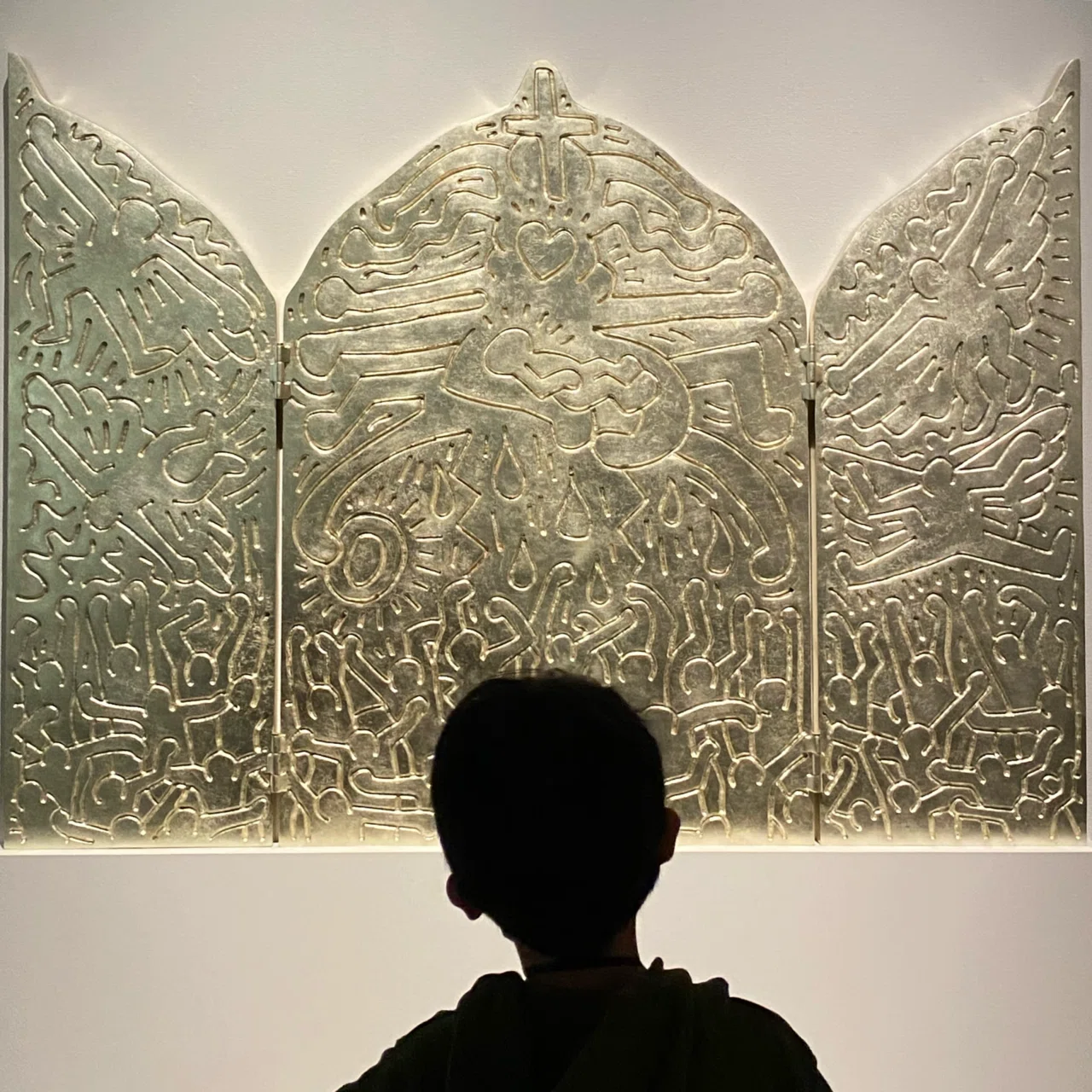 35.キースヘリングの祭壇画、キリストの生涯(広島からパリへ）｜森
