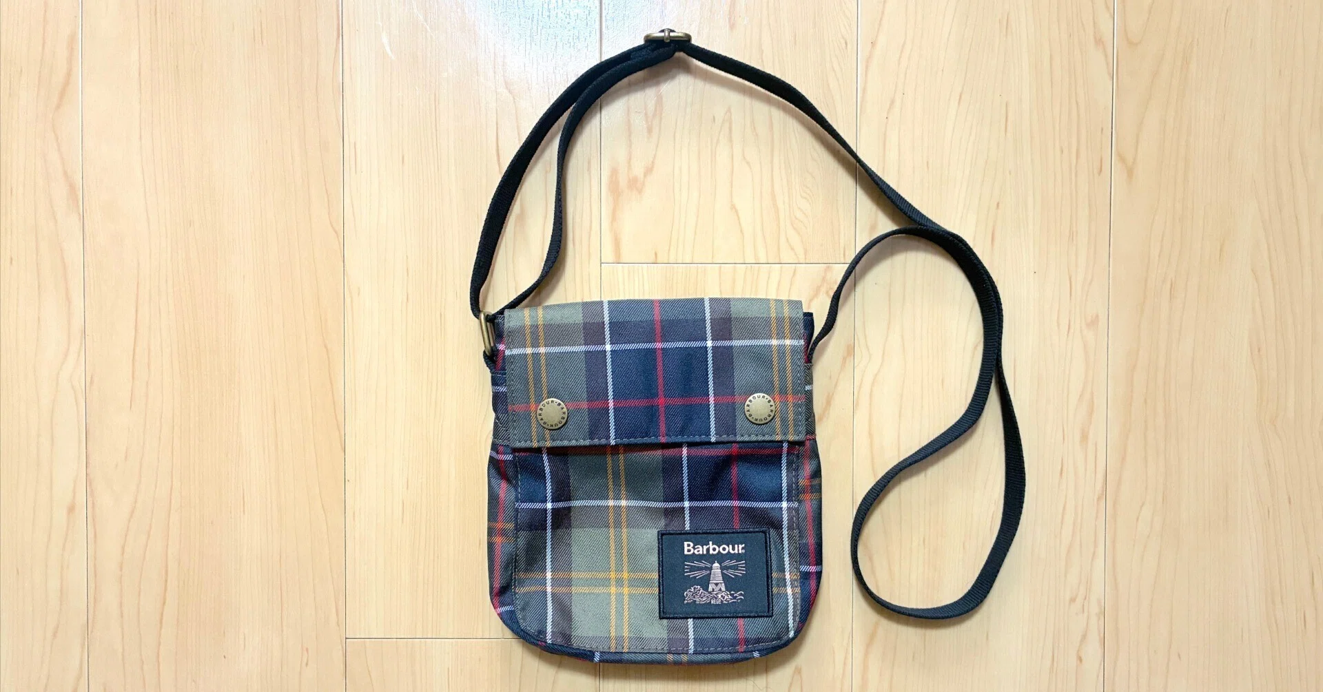 メンズ】バブアーのショルダーバッグを買ったのでコーデ例も添えて