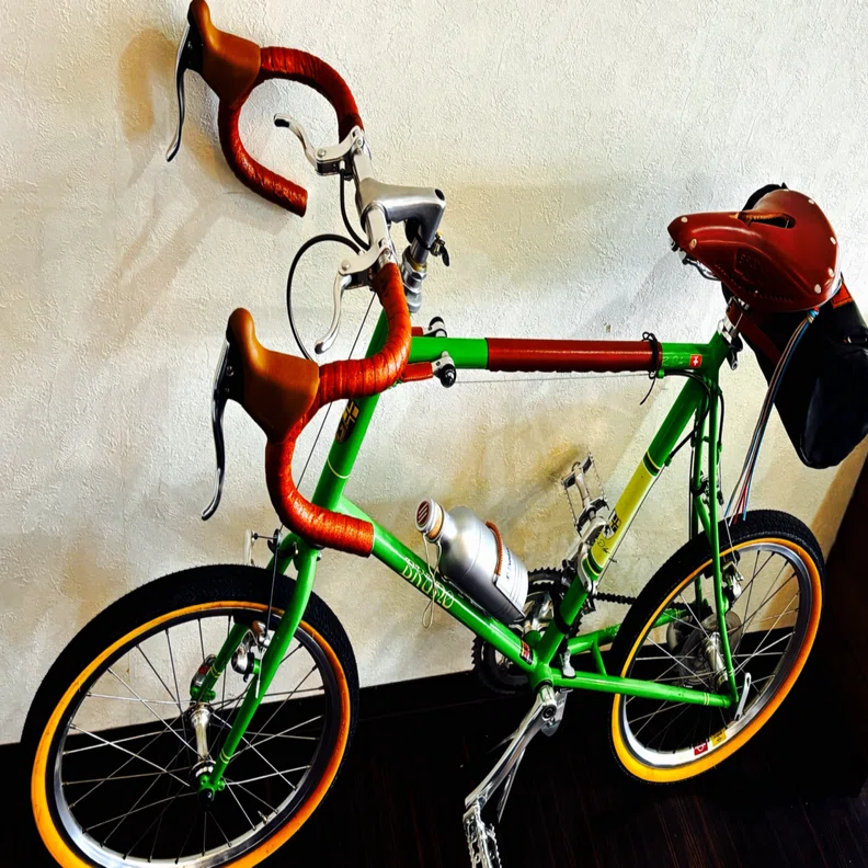 BRUNOロード20をクラシックランドナー風にカスタム｜BROOKS B17 × MKS