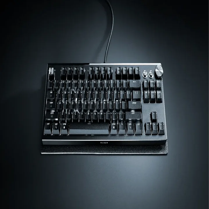 Razer、最高峰キーボード「Huntsman Signature Edition」を世界1,337台