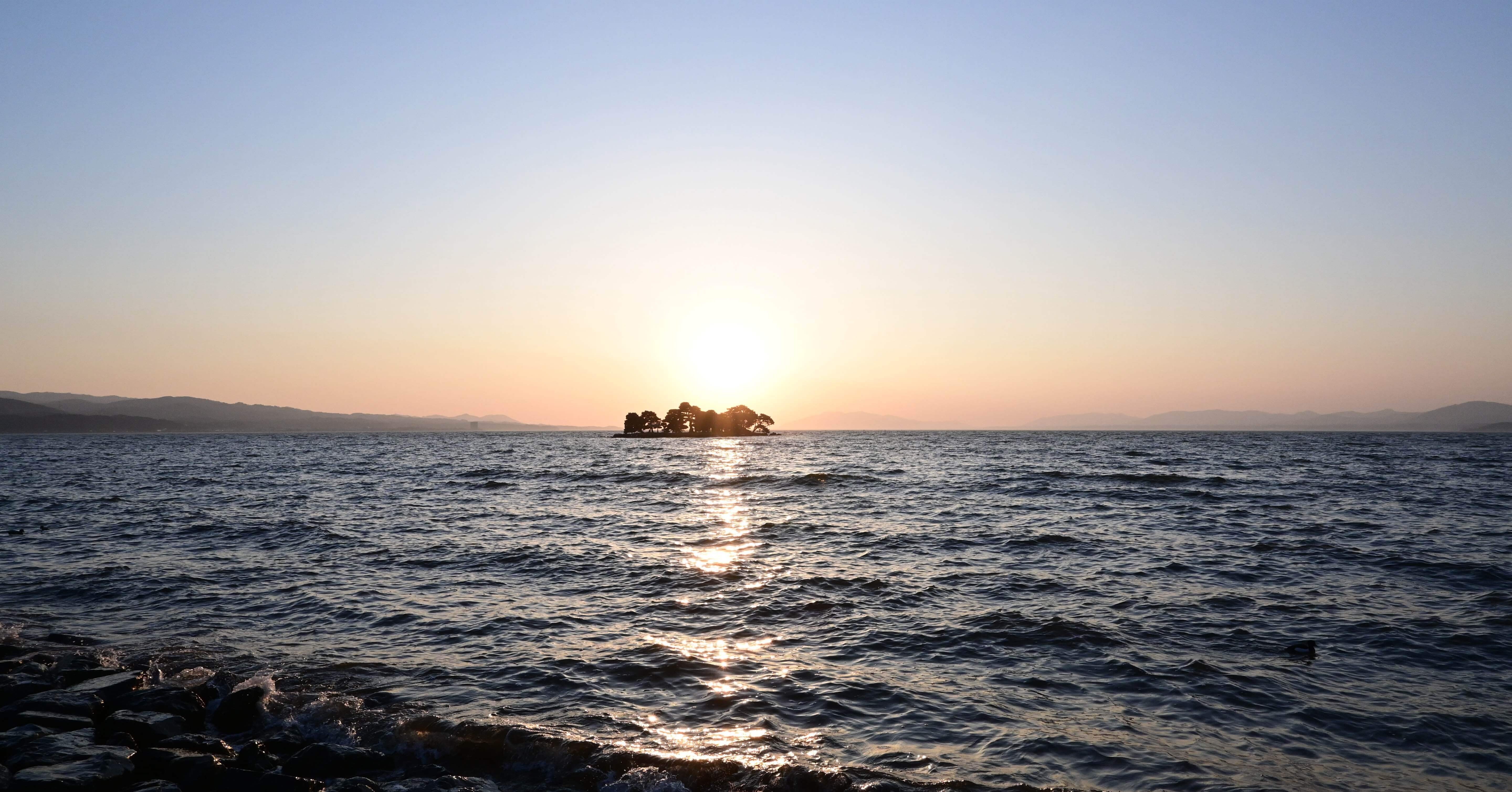 宍道湖の夕陽、雪女の三日月｜神楽森志保