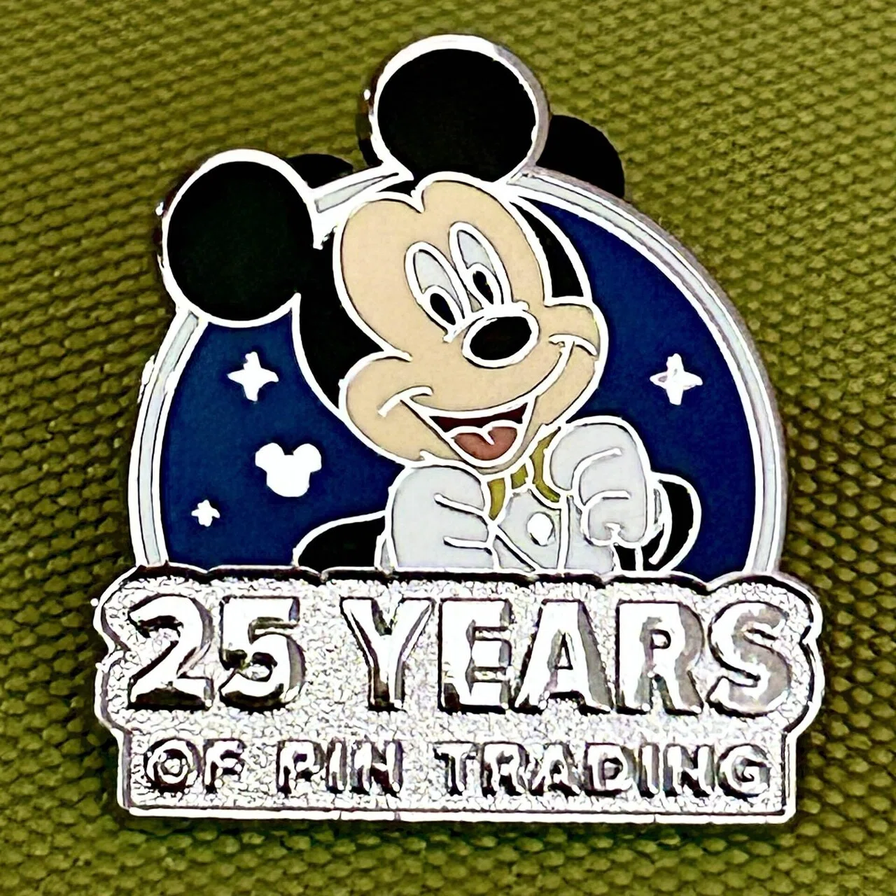 WDW🌟ピントレ＆購入ピンバッチ｜ペネロペ🌟友達大事にする系OL