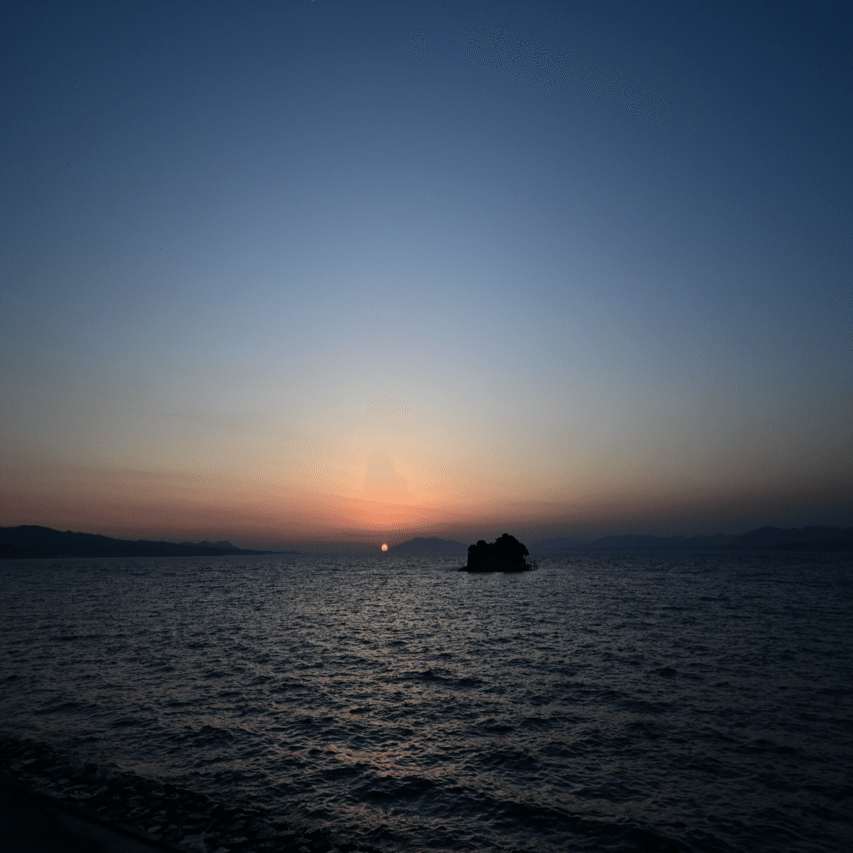 宍道湖の夕陽、雪女の三日月｜神楽森志保