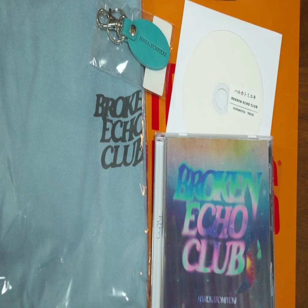 ハルカトミユキのアルバム『BROKEN ECHO CLUB』を購入｜ショウ