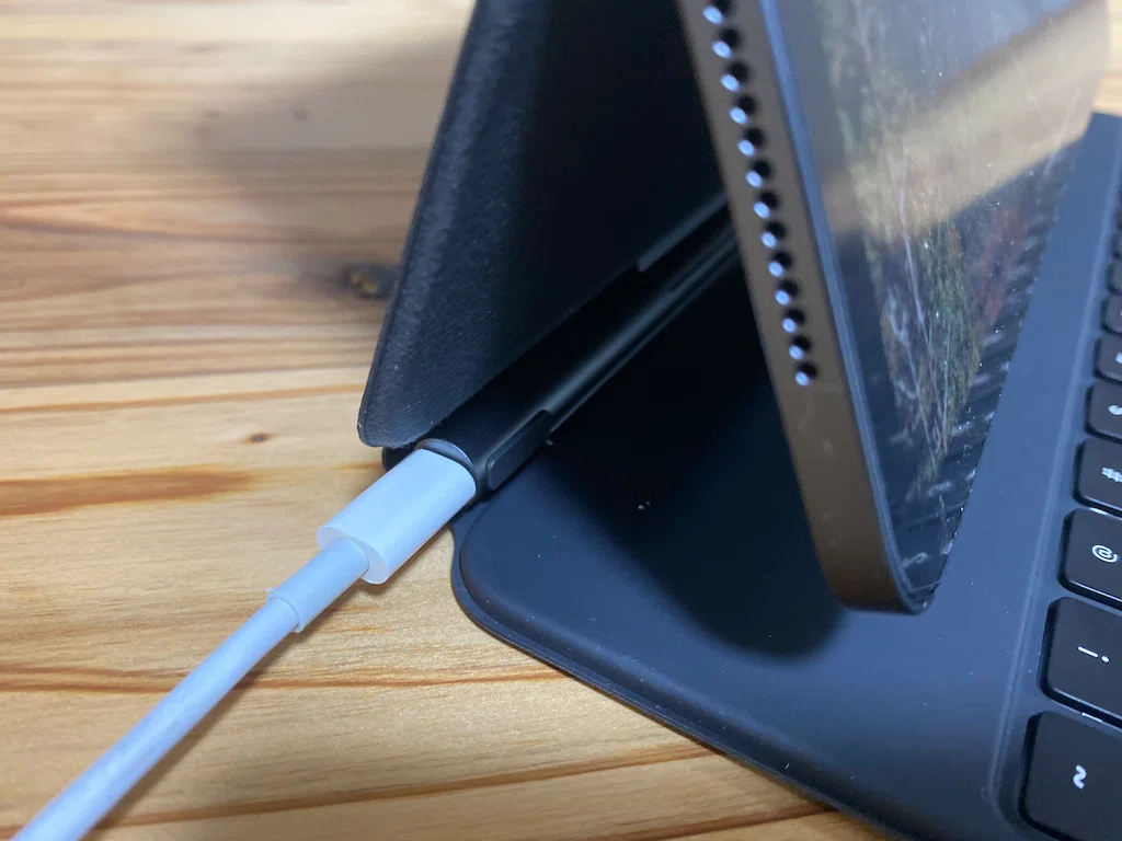 iPad Pro(12.9)にMagic Keyboardを取り付けてみて気づいたこと｜tkskkd
