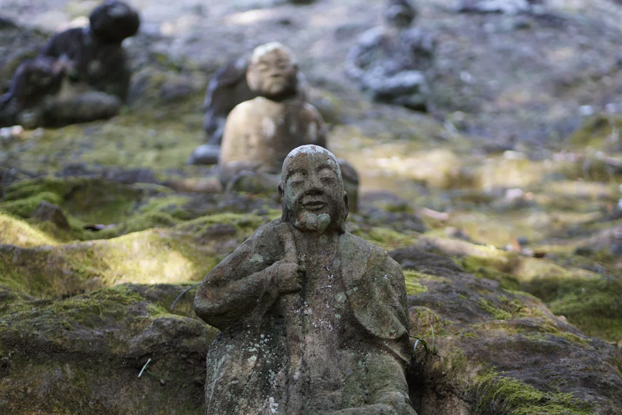 霊巌洞 Reigando cave｜MELLOW TIMES IN THIS CITY (Hiroshi Shimada)