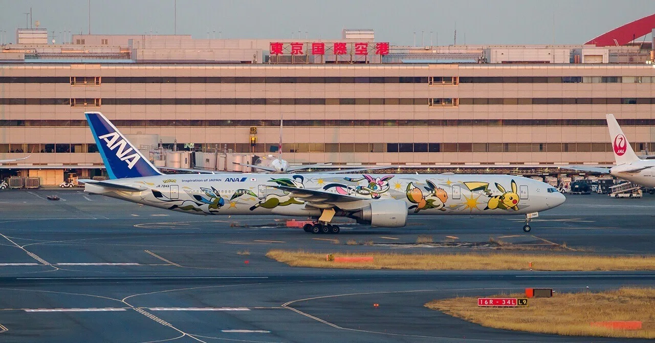 ANA イーブイジェットNH（JA784A）｜七語零黎の「青・空・虹」