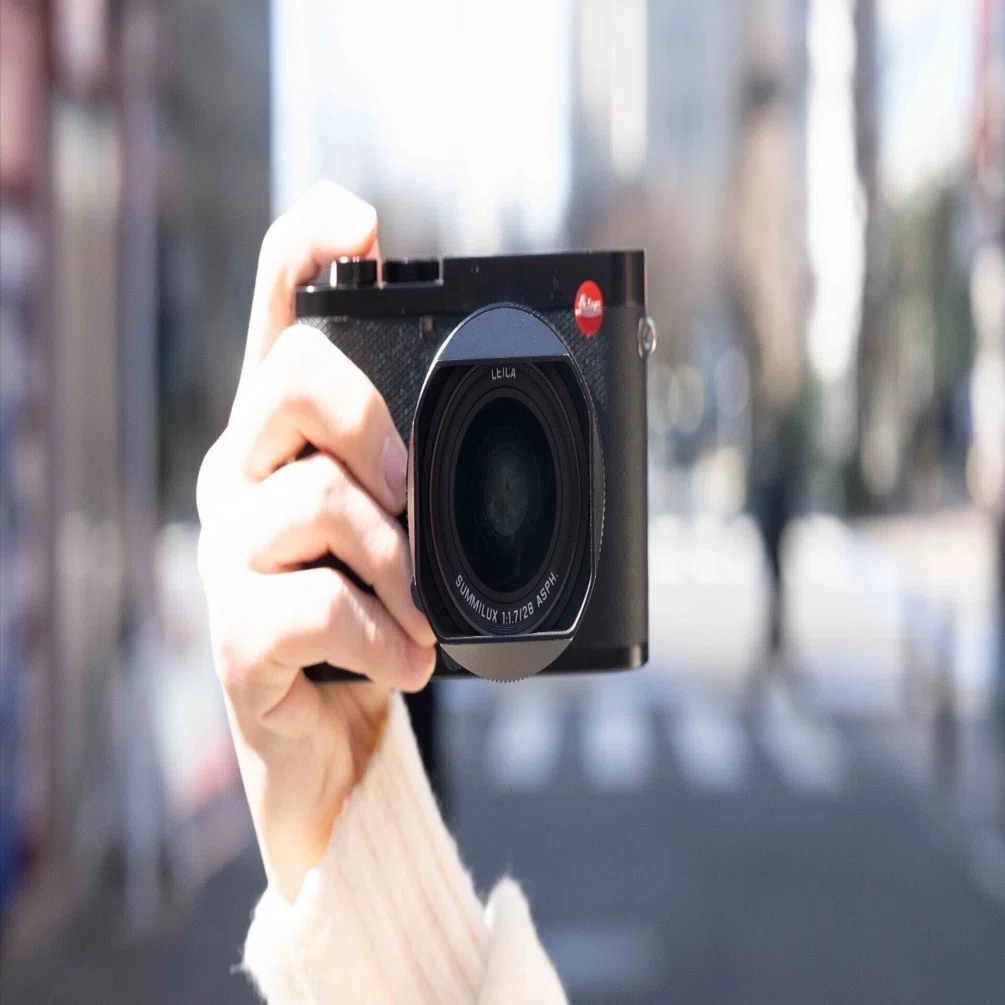 光の中を泳ぐ記憶｜銀座アートアクアリウムとLeica Q2｜tackphoto