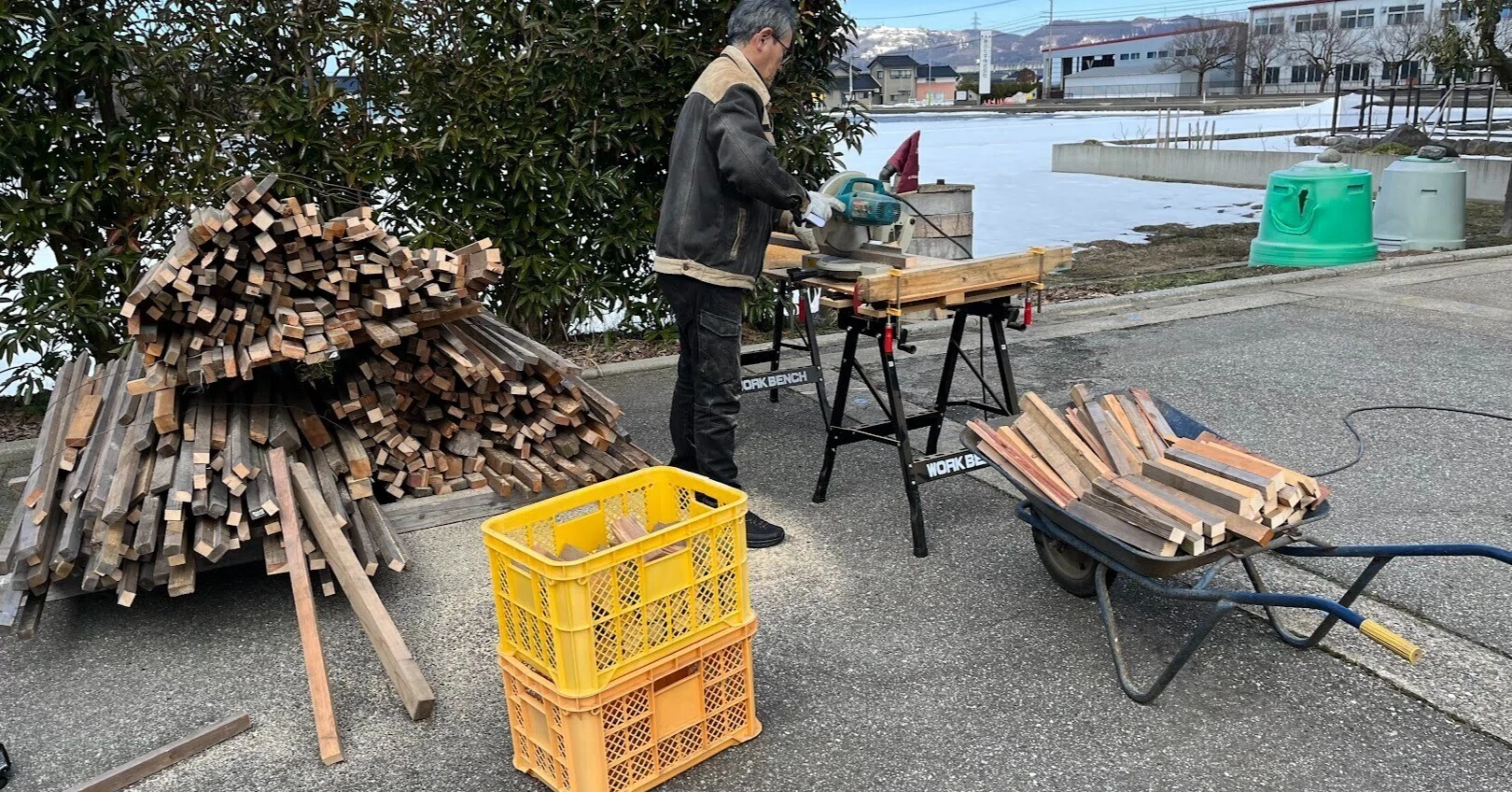 2月の富山、奇跡の晴れ間に「今年最初の薪作り」を。|頭の中はいつも 2月の富山、奇跡の晴れ間に「今年最初の薪作り」を。|頭の中はいつも