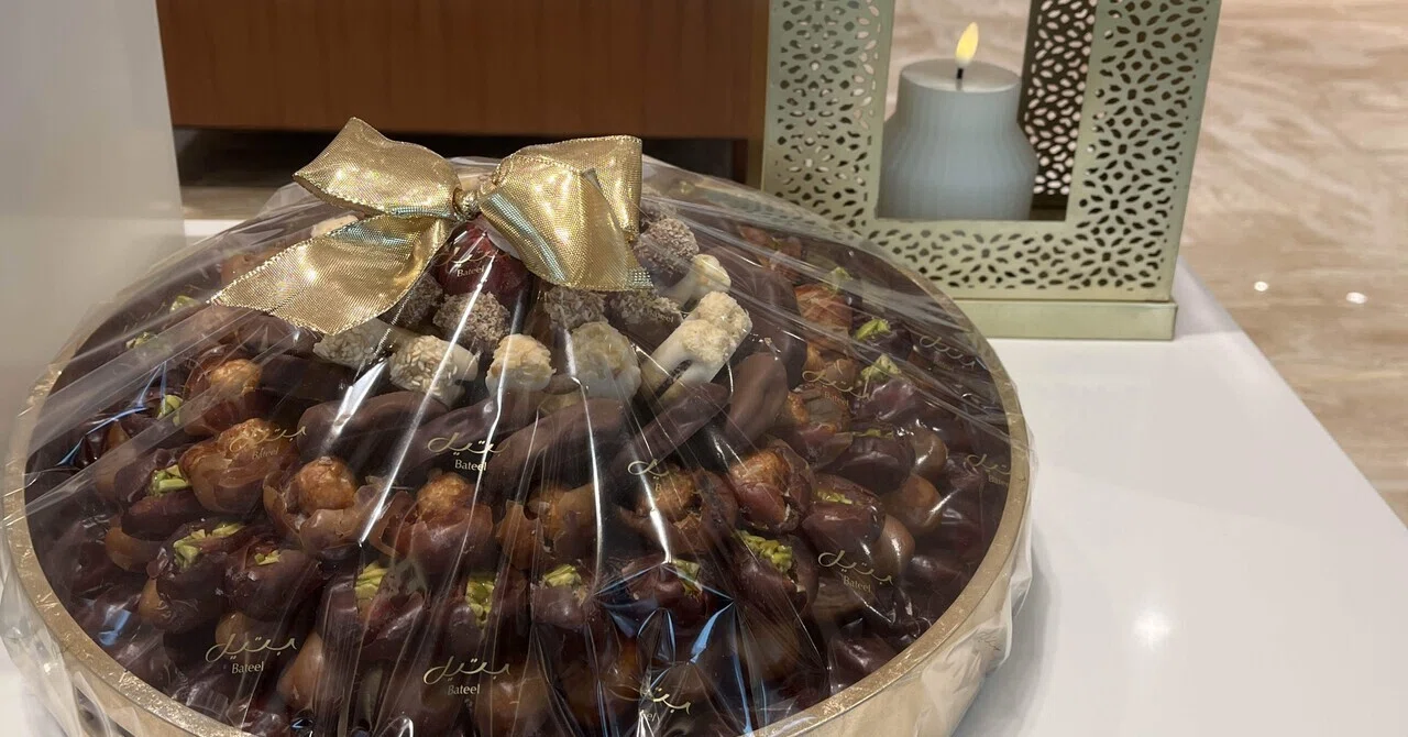 【Bateel】王室御用達 ドバイ チョコ 6本 バティール バレンタイン Bateelの素敵なデーツ食べ比べ☕️｜おすみ@中東ドバイの片隅で