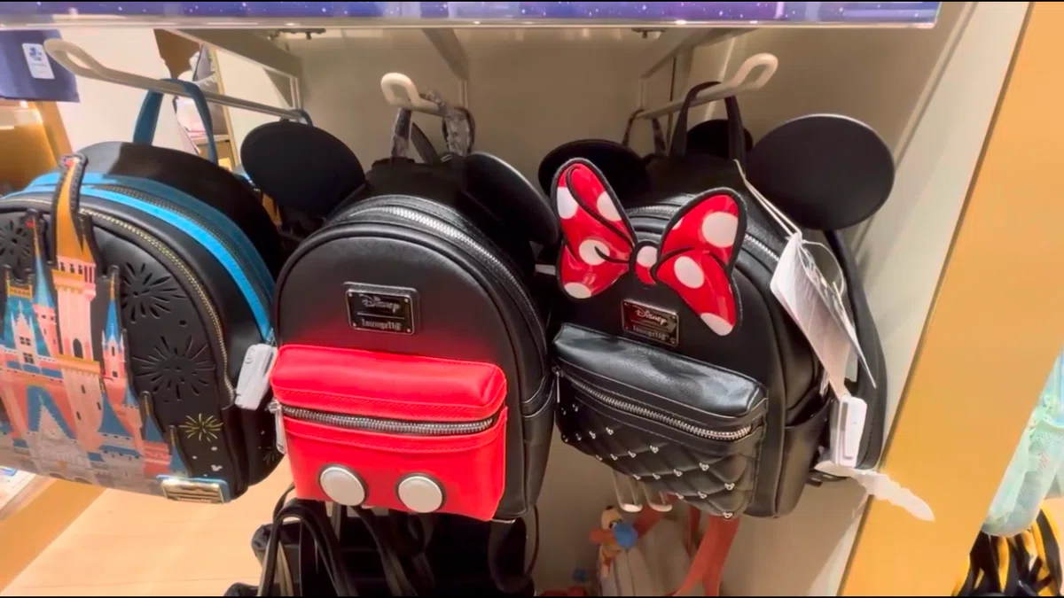 街ブラ】Loungeflyのディズニーリュックを求めて｜チャイ