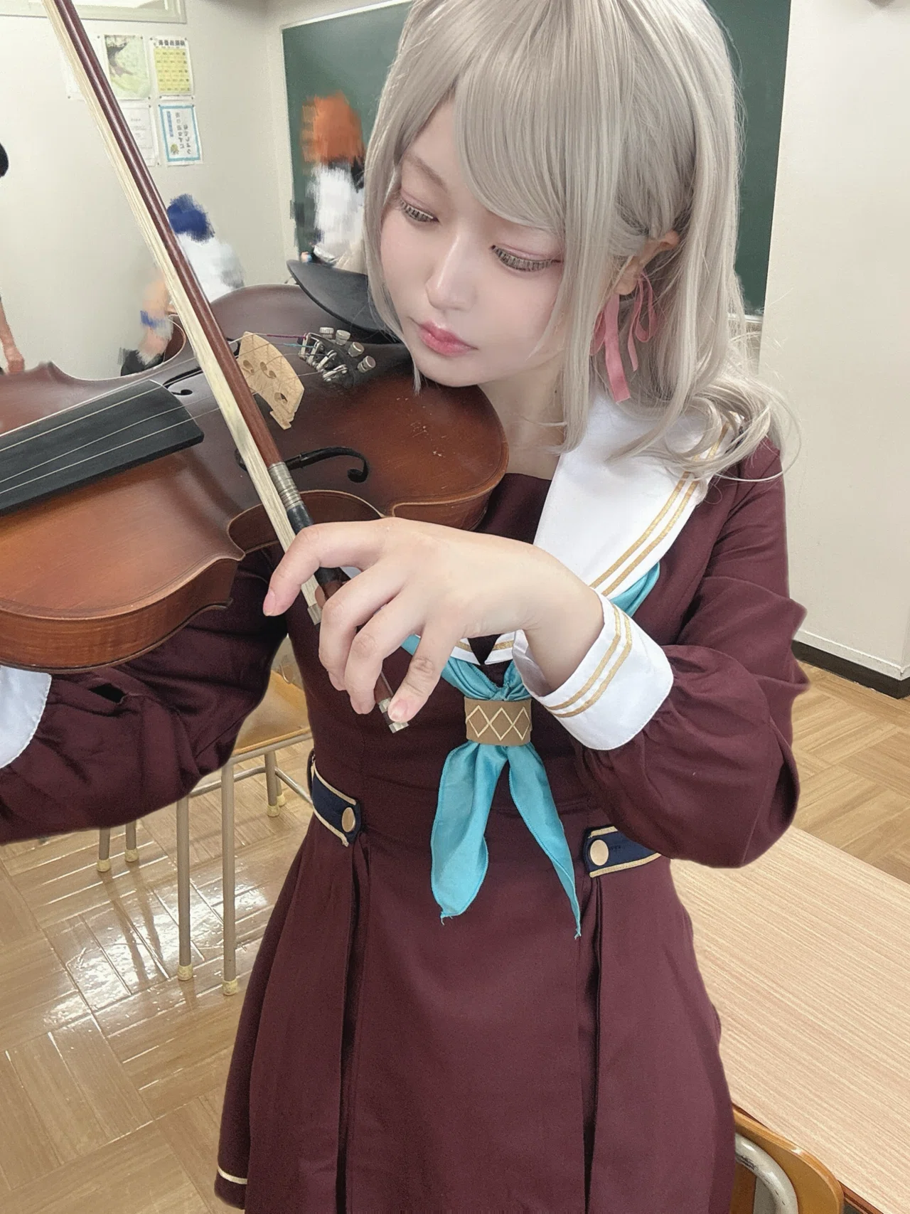 セラス・柳田・リリエンフェルトちゃんのコス7枚！｜クエ