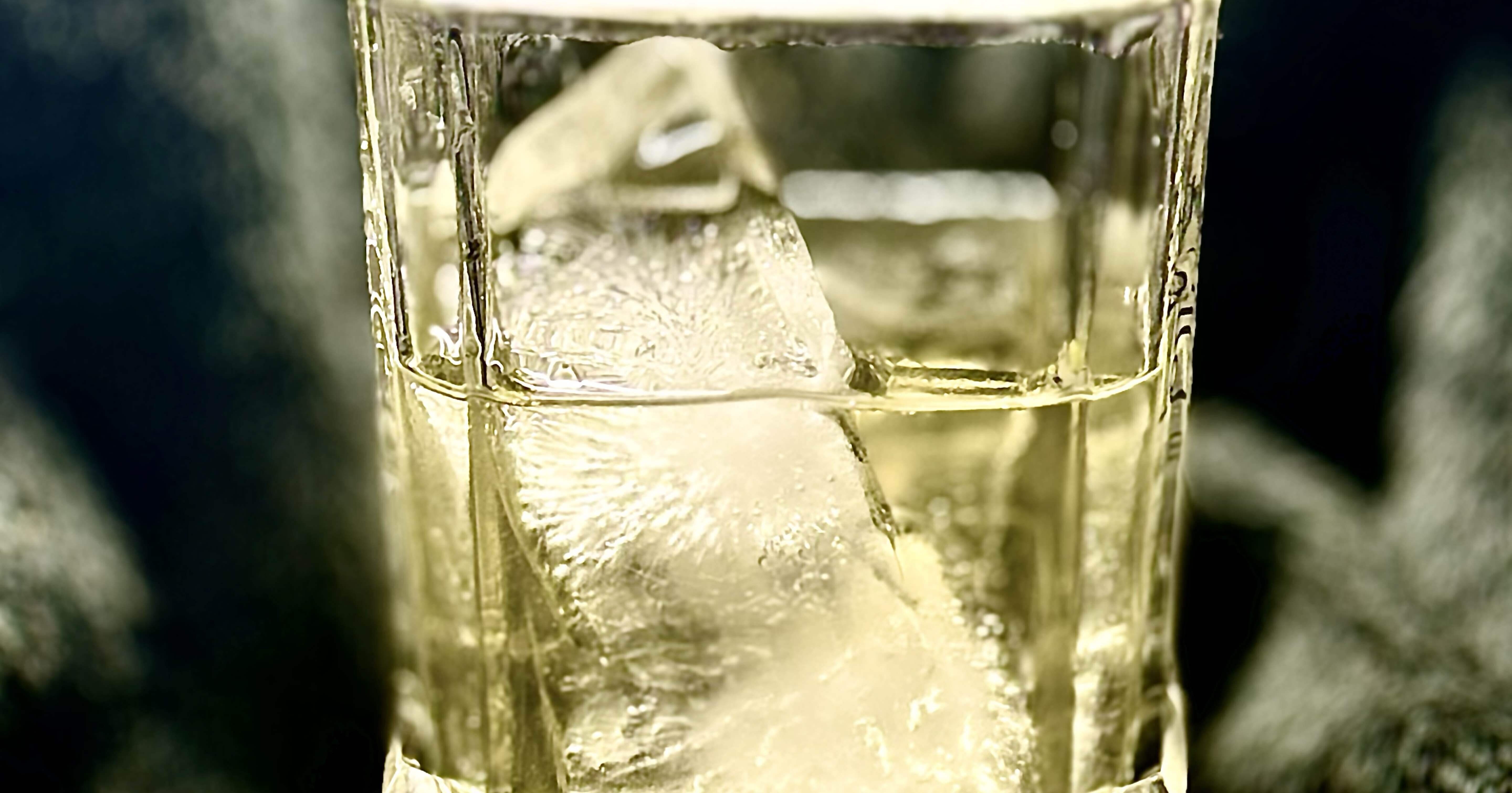 神津島酒造盛若樫樽貯蔵本格焼酎｜福田博之