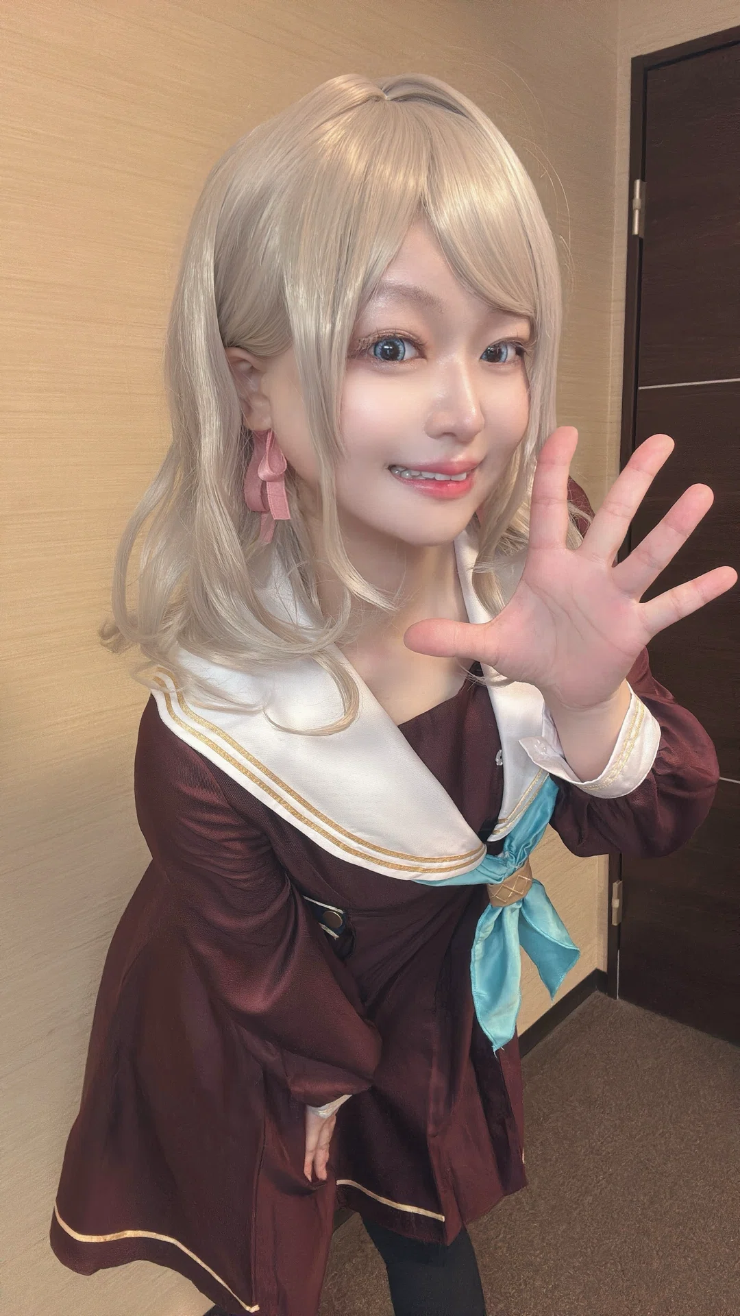 セラス・柳田・リリエンフェルトちゃんのコス7枚！｜クエ