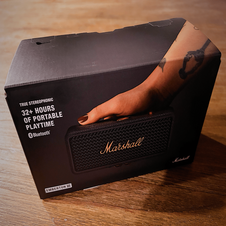 愛用していたワイヤレススピーカーが壊れ、BOSEからMarshallへ｜hamap